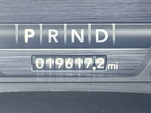 Used 2024 RAM 2500 Laramie w/ Safety Group image 21