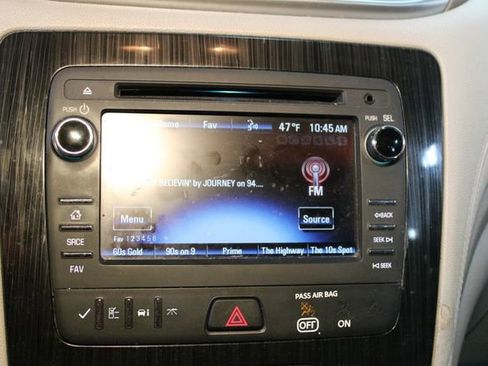 Used 2017 Chevrolet Traverse LT w/ True North Edition FWD image 23