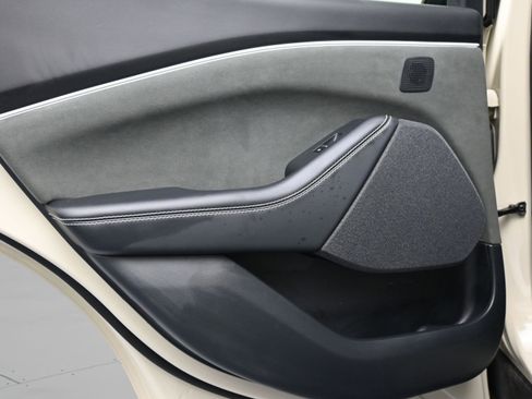 Used 2025 Ford Mustang Mach-E GT AWD/4WD image 32