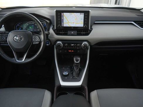 Used 2020 Toyota RAV4 Limited w/ Carpet Mat Package AWD/4WD image 10