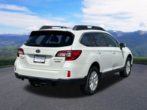 Used 2015 Subaru Outback 2.5i Premium AWD/4WD image 5