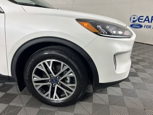 Used 2021 Ford Escape SEL w/ Technology Package AWD/4WD image 4