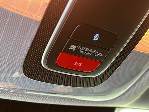 Used 2022 Hyundai Elantra Blue image 43