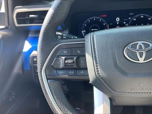 Used 2025 Toyota Tacoma TRD Off-Road w/ TRD Off Road Upgrade Package AWD/4WD image 23