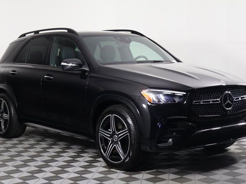 Certified 2025 Mercedes-Benz GLE 580 4MATIC image 3