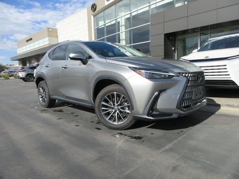 Used 2023 Lexus NX 350 AWD image 13