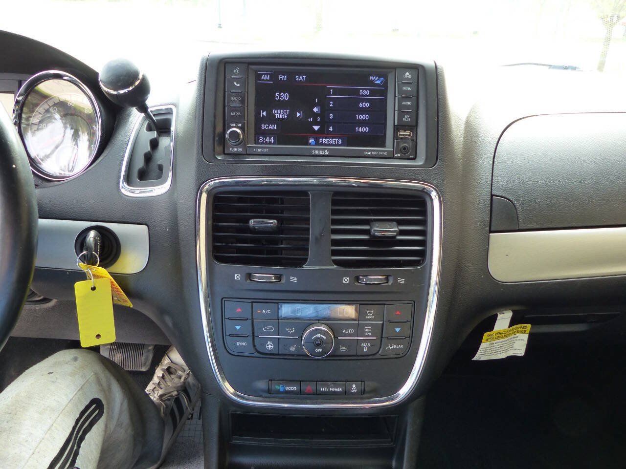 Used 2019 Dodge Grand Caravan GT FWD image 28