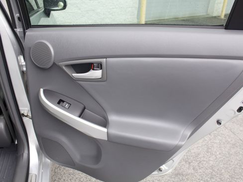 Used 2011 Toyota Prius Four w/ Solar Roof Pkg FWD image 28