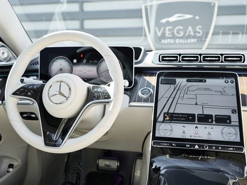 Used 2025 Mercedes-Benz Maybach S 680 4MATIC image 65