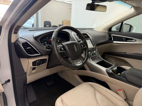 Used 2020 Lincoln Nautilus FWD w/ Equipment Group 101A image 15