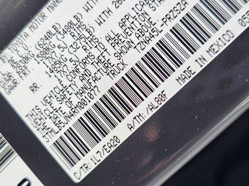 Used 2024 Toyota Tacoma TRD Off-Road w/ TRD Off Road Premium Package AWD/4WD image 19