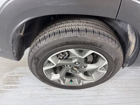 Used 2024 Chevrolet Trax LT FWD image 10
