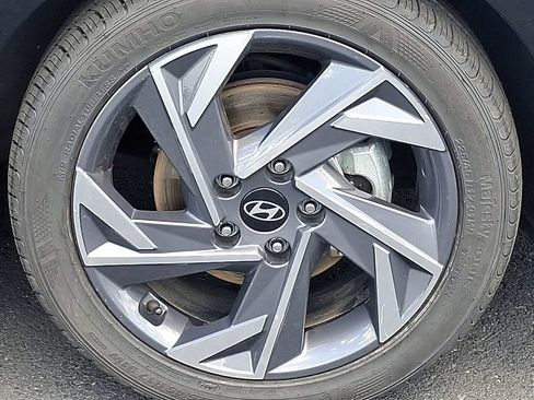 Used 2025 Hyundai Elantra Sport w/ Cargo Package FWD image 8