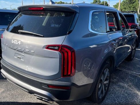 Used 2022 Kia Telluride EX w/ EX Premium Package AWD/4WD image 2