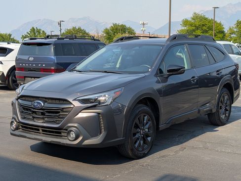 Used 2025 Subaru Outback Onyx Edition AWD/4WD image 10