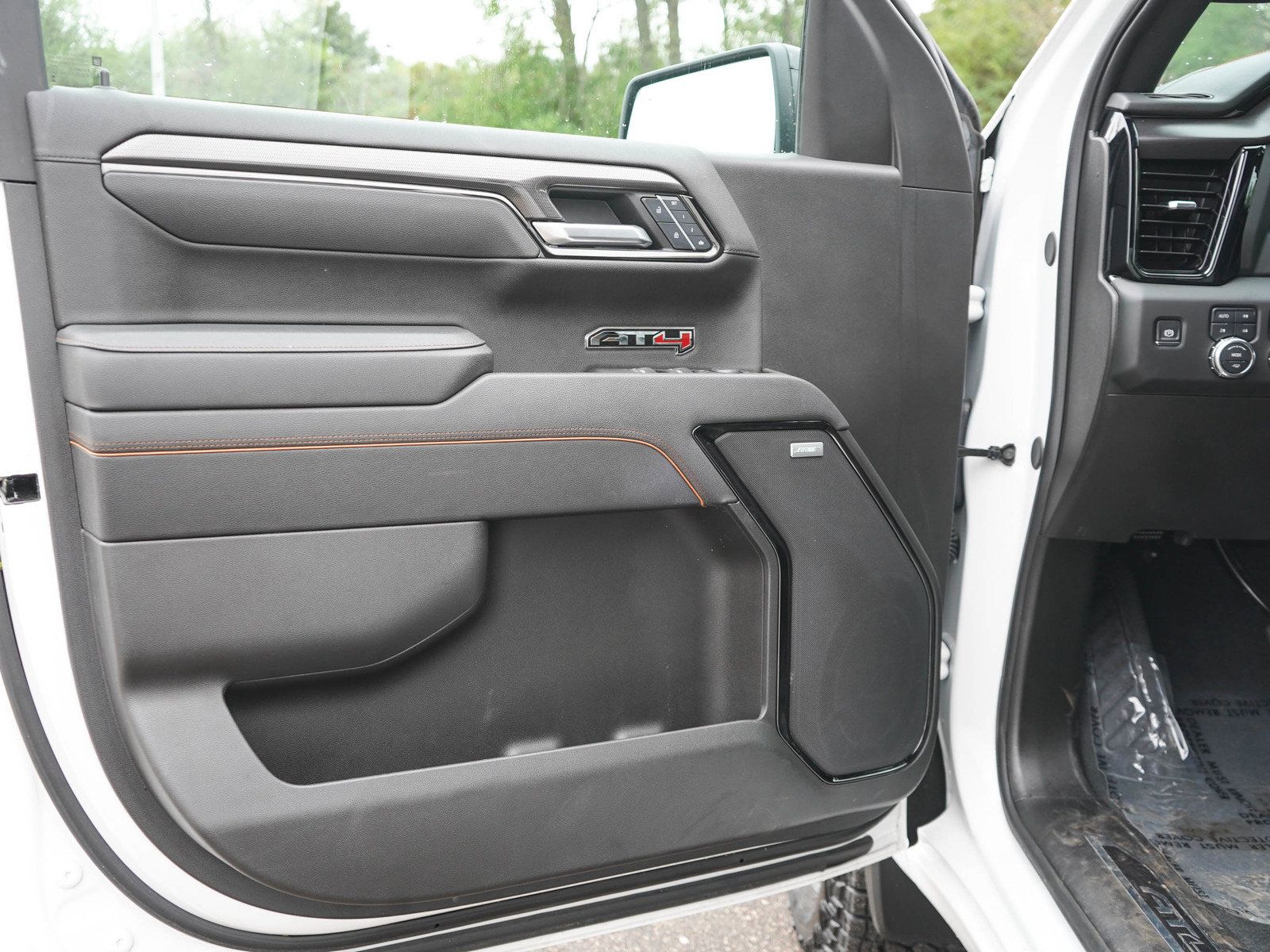 Used 2025 GMC Sierra 1500 AT4 AWD/4WD image 19