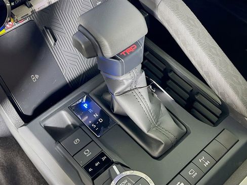 New 2026 Toyota Tacoma TRD Off-Road AWD/4WD image 15