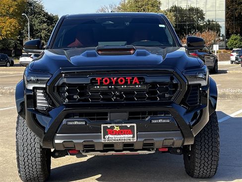 Used 2025 Toyota Tacoma TRD Pro image 7