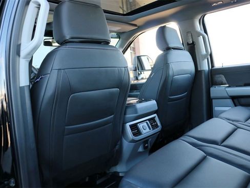 New 2026 Ford F250 XLT w/ XLT Premium Package image 25