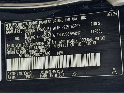 Used 2024 Toyota Sienna XLE FWD image 30
