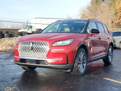 New 2026 Lincoln Corsair Premiere image 2