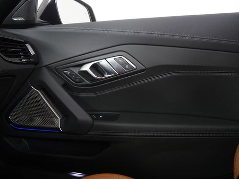 Used 2026 BMW Z4 M40i w/ Premium Package image 31