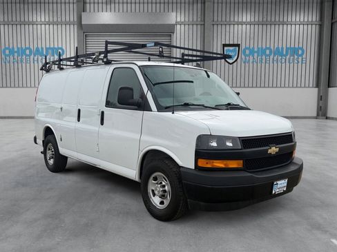 Used 2020 Chevrolet Express 2500 w/ Driver Convenience Package image 3