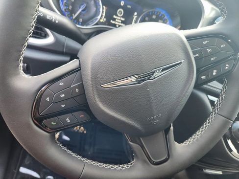 New 2026 Chrysler Pacifica Select w/ S Appearance Package image 21