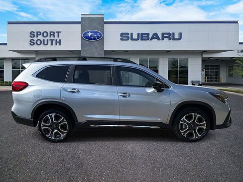 New 2026 Subaru Ascent Limited image 2