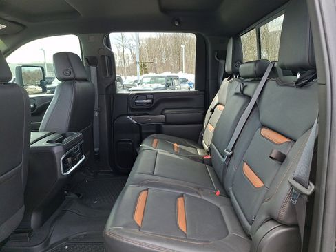 Used 2021 GMC Sierra 2500 AT4 w/ AT4 Preferred Package image 10