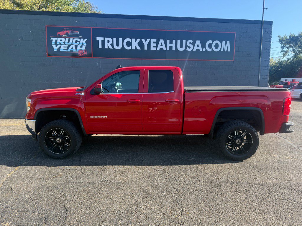 Used 2015 GMC Sierra 1500 SLE w/ SLE Value Package AWD/4WD image 2