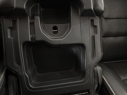 Used 2019 RAM 1500 Laramie image 32