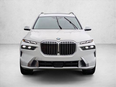 Used 2026 BMW X7 xDrive40i AWD/4WD image 5