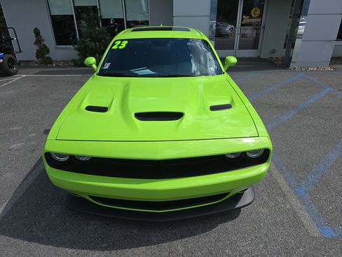 Used 2023 Dodge Challenger R/T Scat Pack image 9