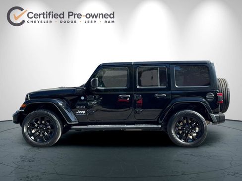 Used 2023 Jeep Wrangler Unlimited Sahara image 7