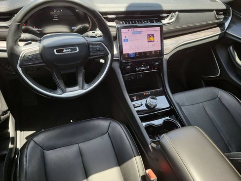 Used 2022 Jeep Grand Cherokee L Limited AWD/4WD image 21