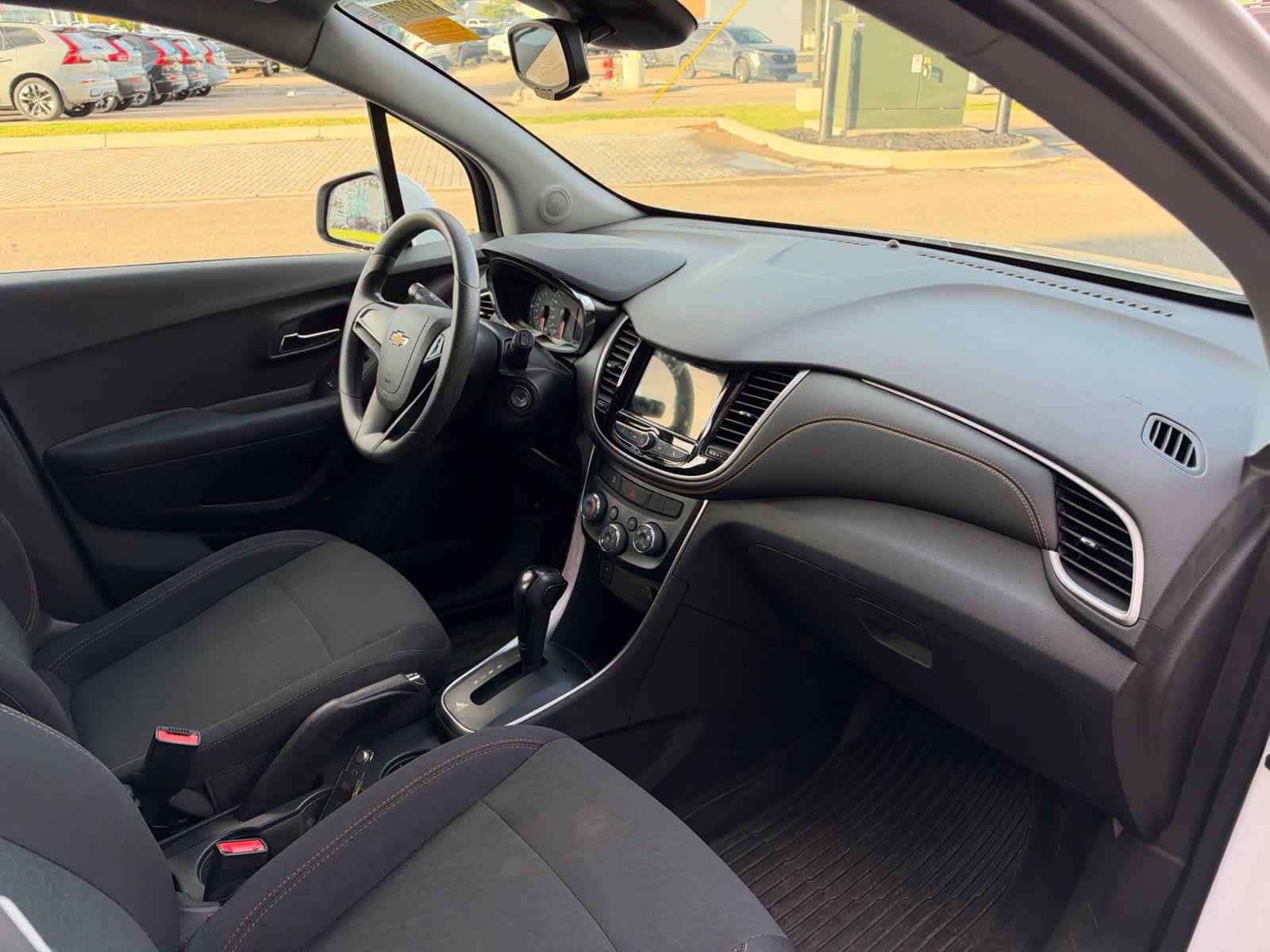 Used 2019 Chevrolet Trax LS FWD image 13