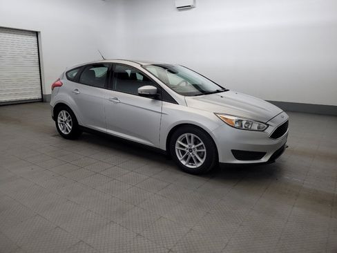Used 2017 Ford Focus SE FWD image 11