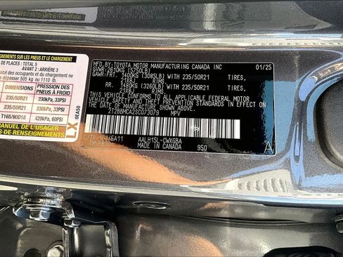 Used 2025 Lexus RX 350h AWD/4WD image 35