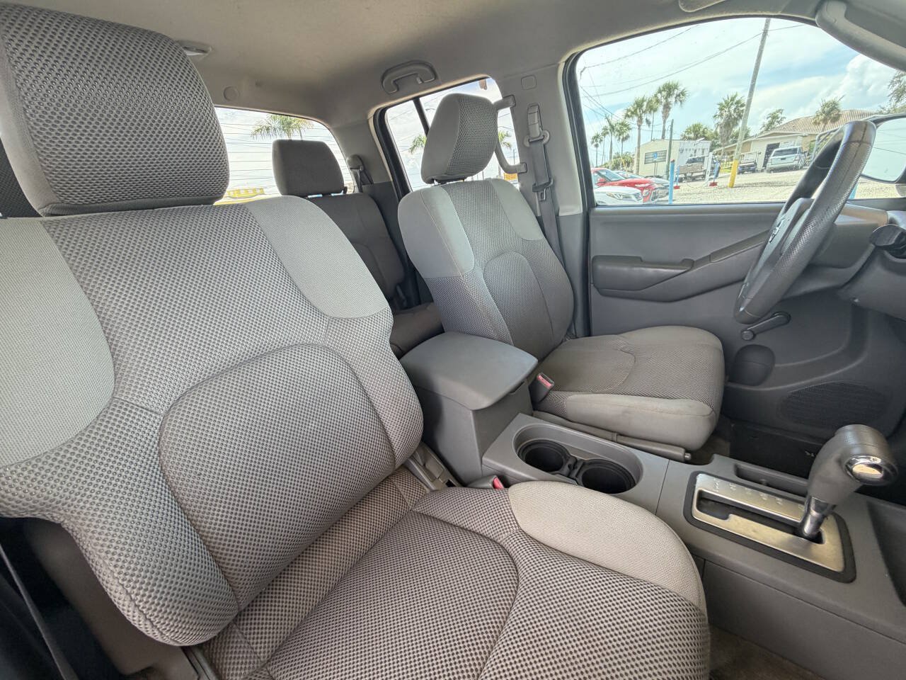 Used 2011 Nissan Frontier S RWD image 21