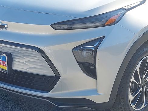Used 2022 Chevrolet Bolt EUV Premier w/ Sun & Sound Package image 30