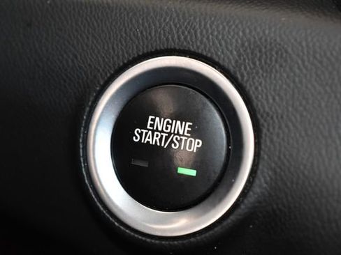 Used 2019 GMC Terrain SLT w/ Infotainment Package II AWD/4WD image 28