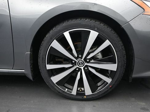 Used 2021 Nissan Altima 2.0 SR image 9