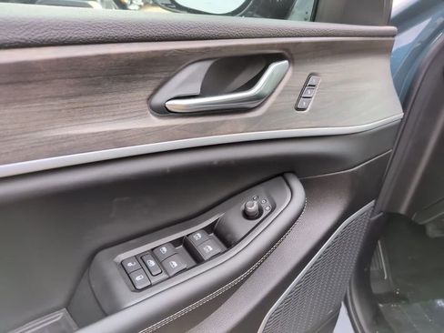 New 2026 Jeep Grand Cherokee L Limited image 21