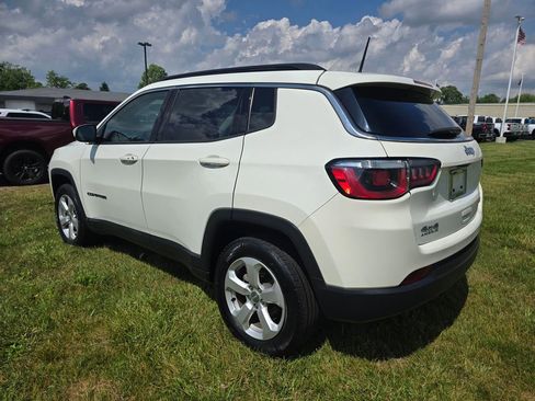Used 2018 Jeep Compass Latitude w/ Cold Weather Group AWD/4WD image 5