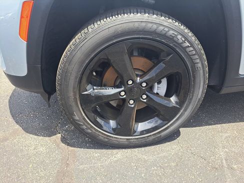 Certified 2024 Jeep Grand Cherokee Altitude AWD/4WD image 30