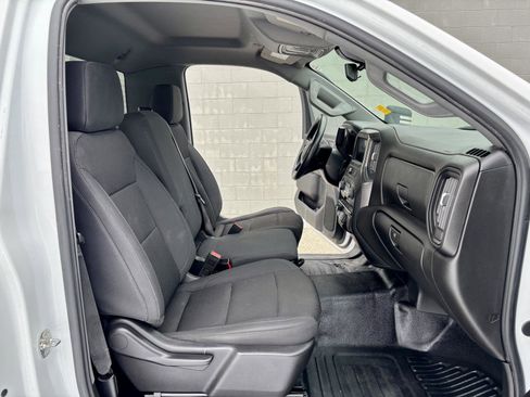 Used 2024 Chevrolet Silverado 2500 W/T w/ WT Convenience Package image 9