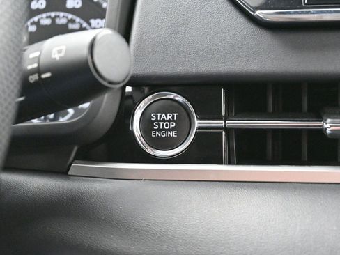 Used 2022 Mitsubishi Outlander SE image 26