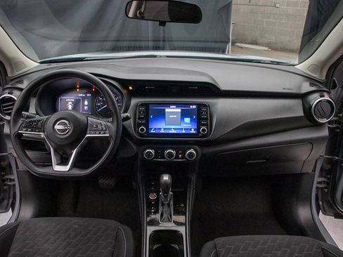 Used 2023 Nissan Kicks SV image 21