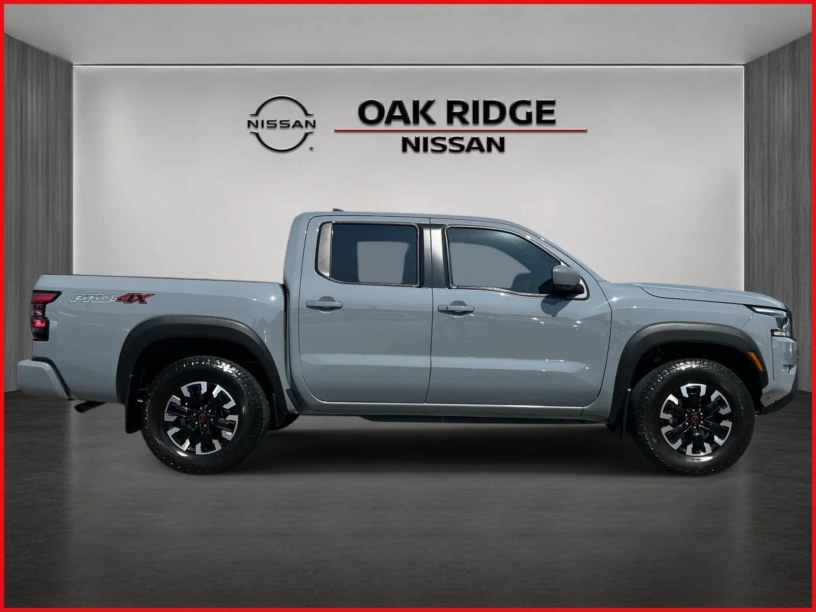 Used 2024 Nissan Frontier PRO-4X w/ Pro Convenience Package AWD/4WD image 2